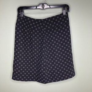 Uniqlo Black and White Size 2 Skirt